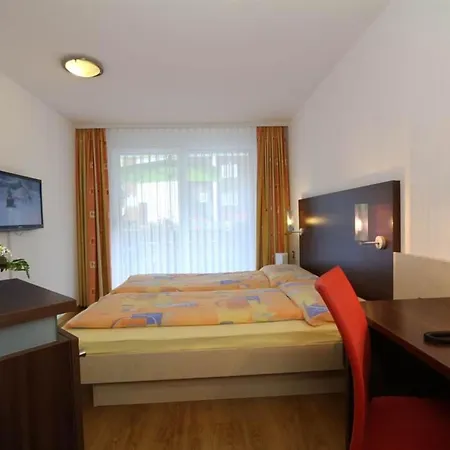 Feehof Appartement-fewo 4-bettwohnung Nr- 3 By Interhome * Saas-Fee